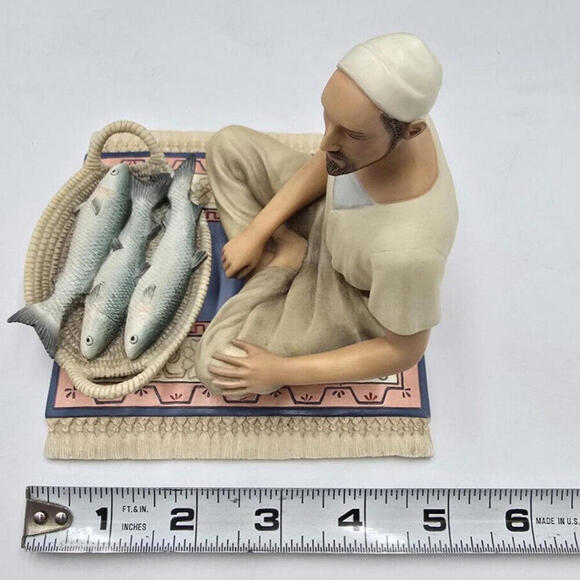 Lenox Miracle in Bethlehem The Townspeople Set of 3 With Box‎ - Picture 11 of 15